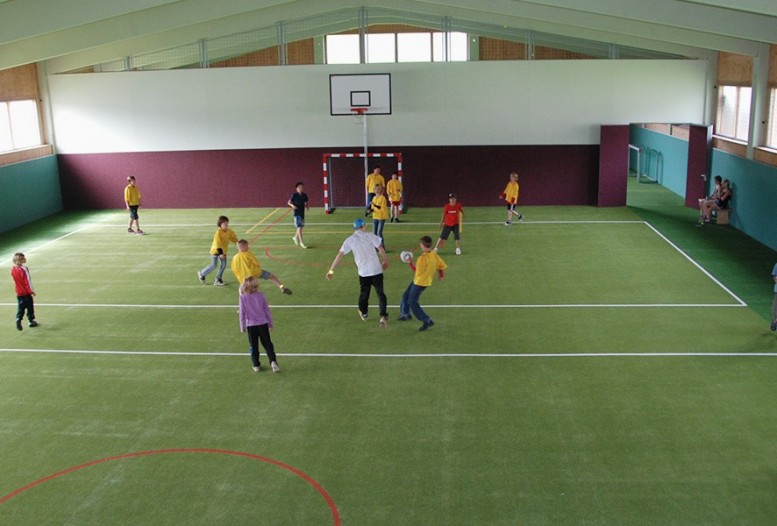 Ballspiele in unserer Sporthalle