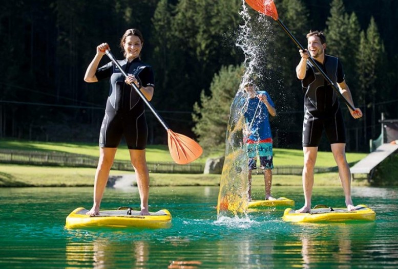 Stand Up Paddeling am Badesee Flachauwinkl © Flachau Tourismus